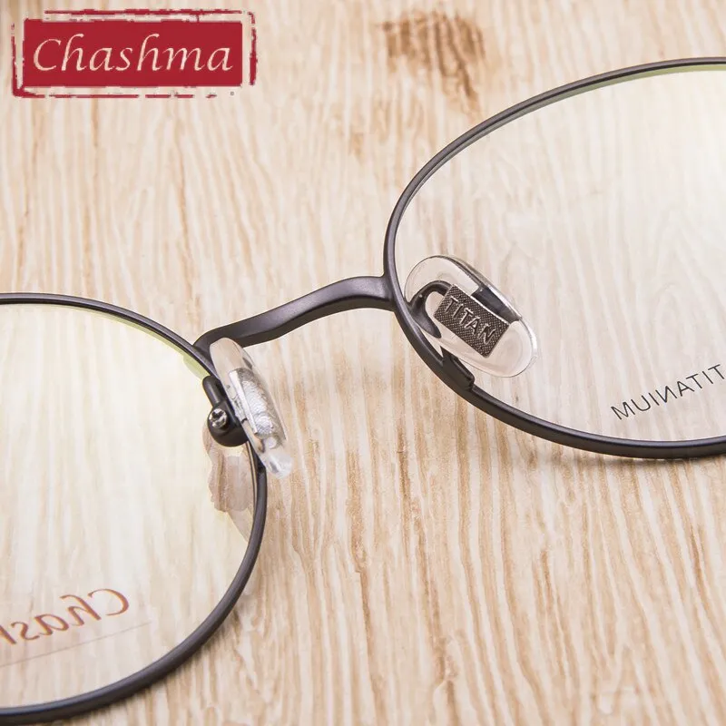 Chashma Unisex Full Rim Round Titanium Eyeglasses Rs903