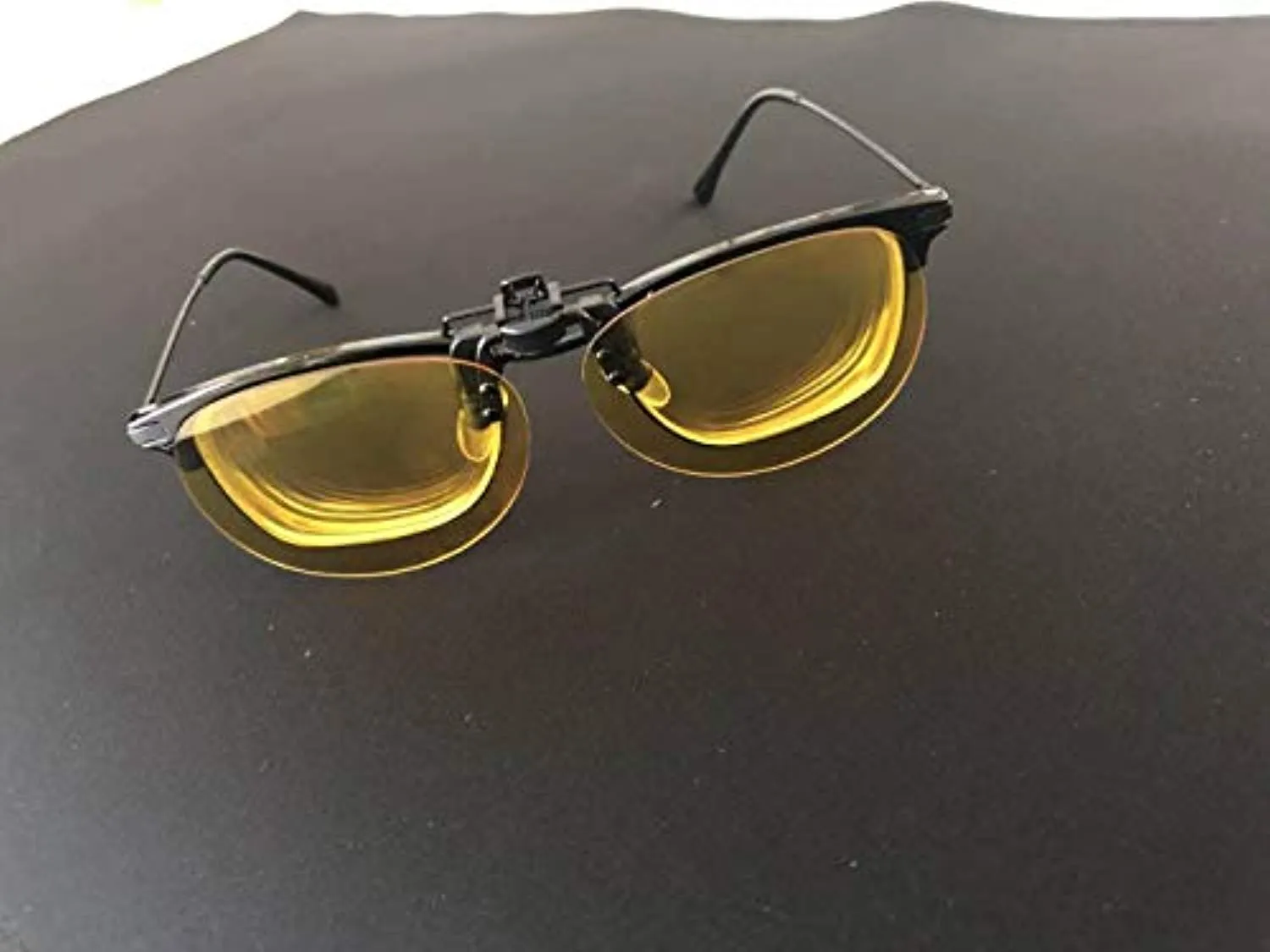 Electomania Night Vision Polarized Plastic Yellow Clip-on Flip-up Driving Sunglass (13x5x0.2 cm)